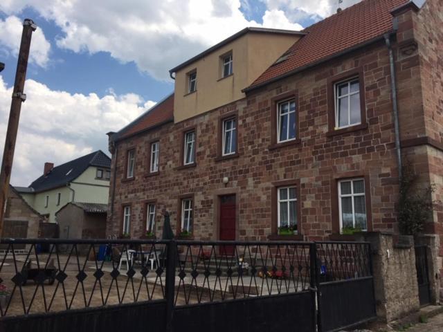Karsdorf "Alte Schule" Im Burgenlandkreis Apartment Екстериор снимка